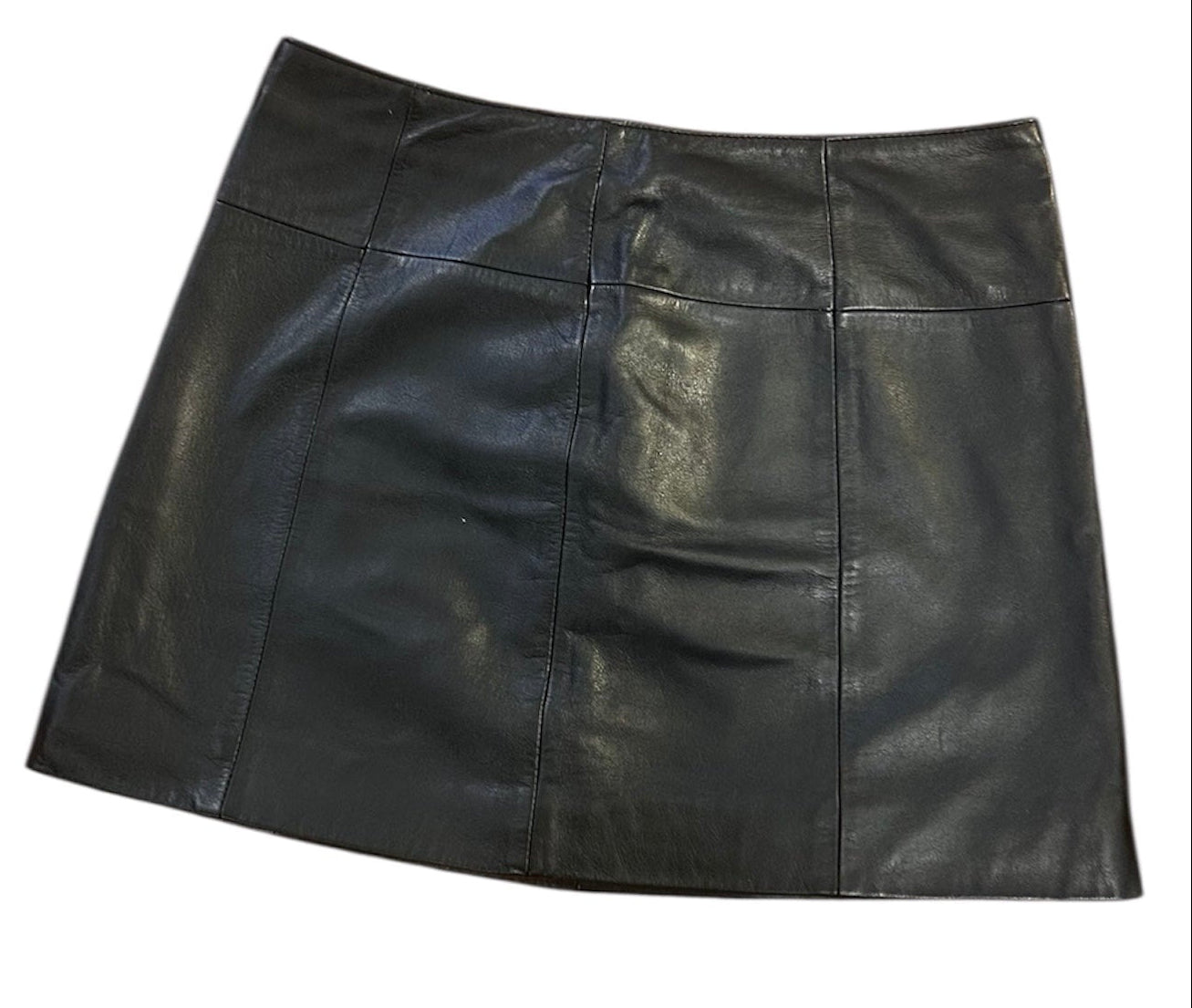 Vintage 90s black leather mini skirt, hidden zip, fitted classic silhouette — BB Vintage by Maxine