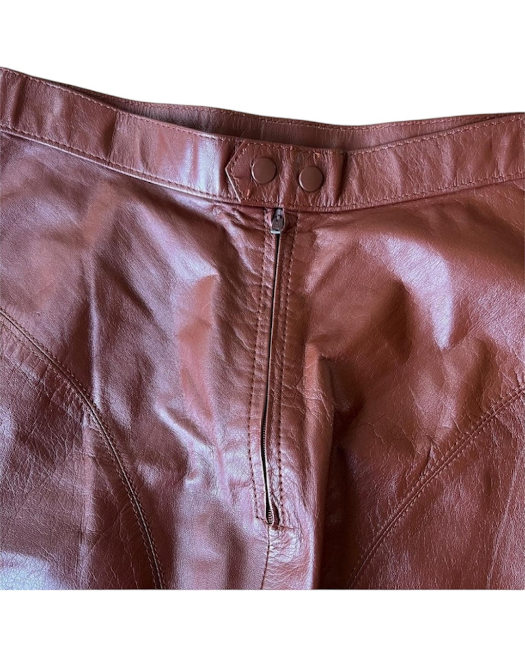 Tobacco leather pencil skirt, three button back slit closure, adjustable — BB Vintage by Maxine